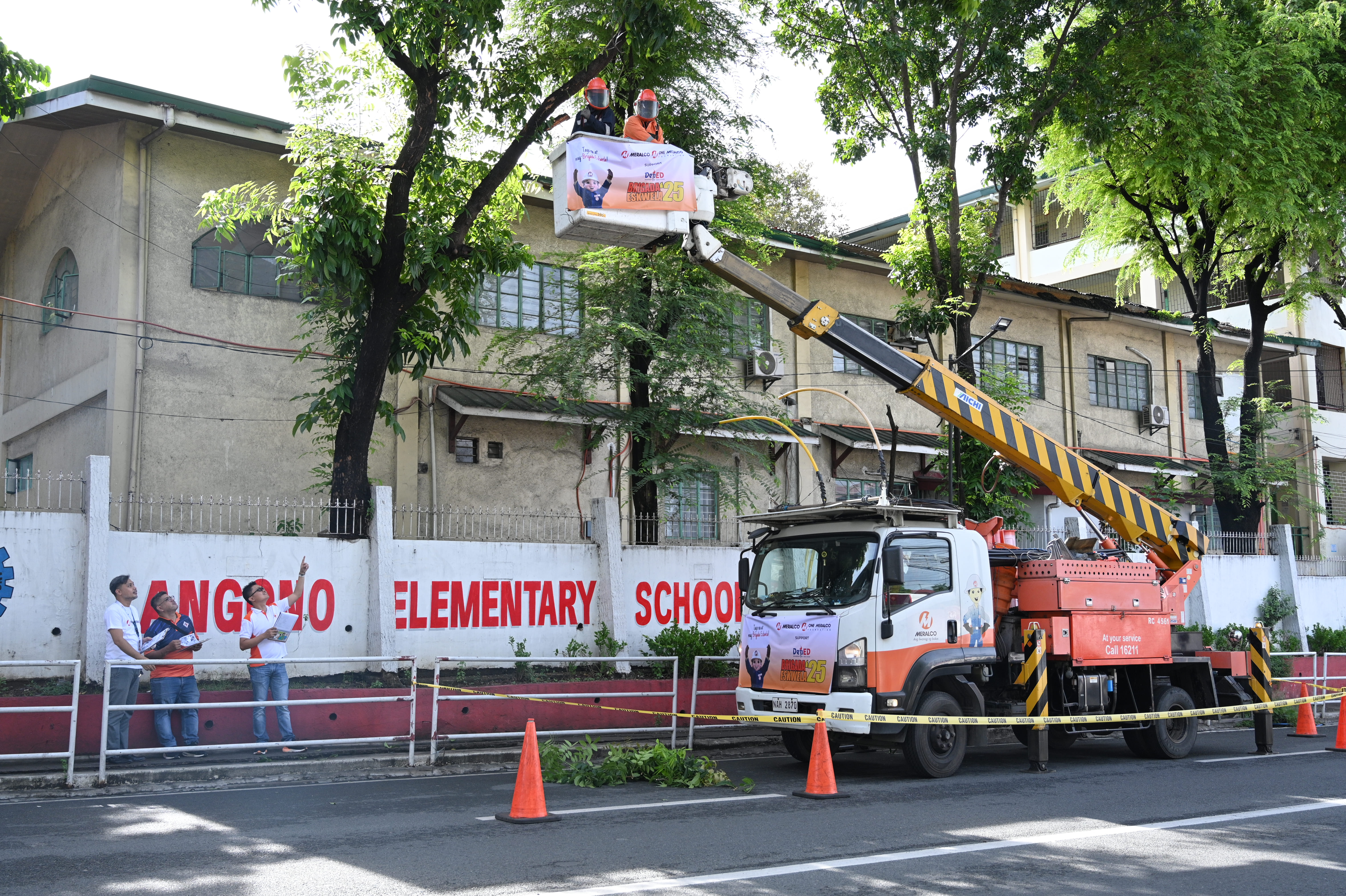 One Meralco Foundation Ensures School Readiness Through DepEd’s Brigada Eskwela 2025 2