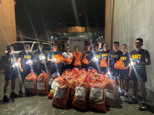 Bringing aid to calamity-stricken Filipinos  2