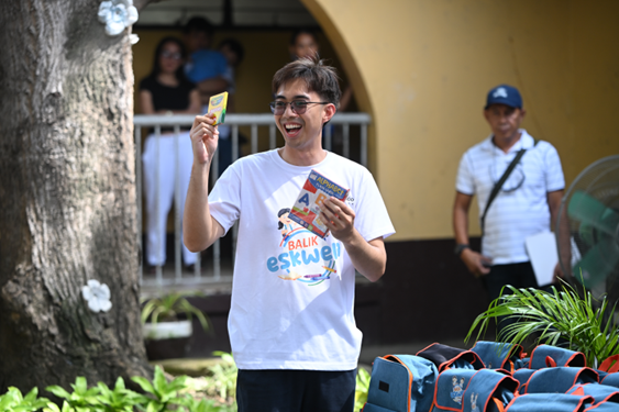 Lighting the way to learning with Balik Eskwela project 8